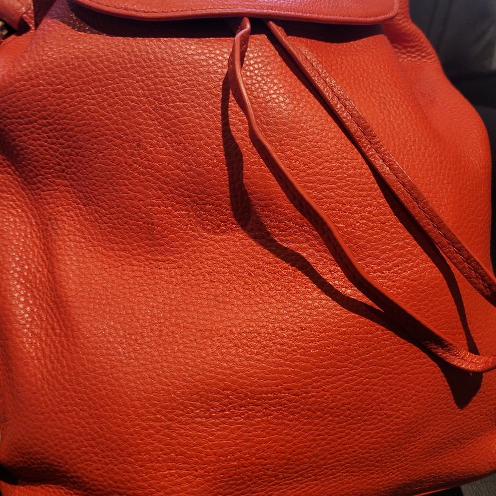 Tory Burch pebble backpack 🎒 - Picture 5 of 16